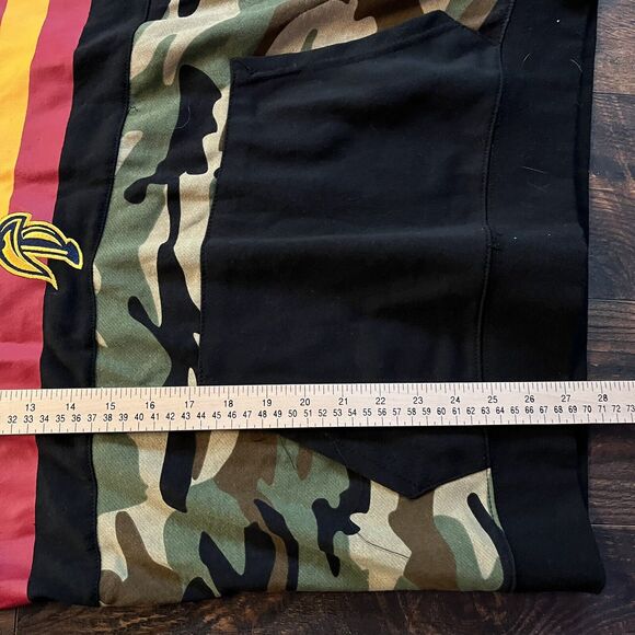 CLEVELAND CAVALIERS NBA SHORT SLEEVE HOODIE ADULT SMALL NWT NEW CAMO SWEATSHIRT - Picture 11 of 11